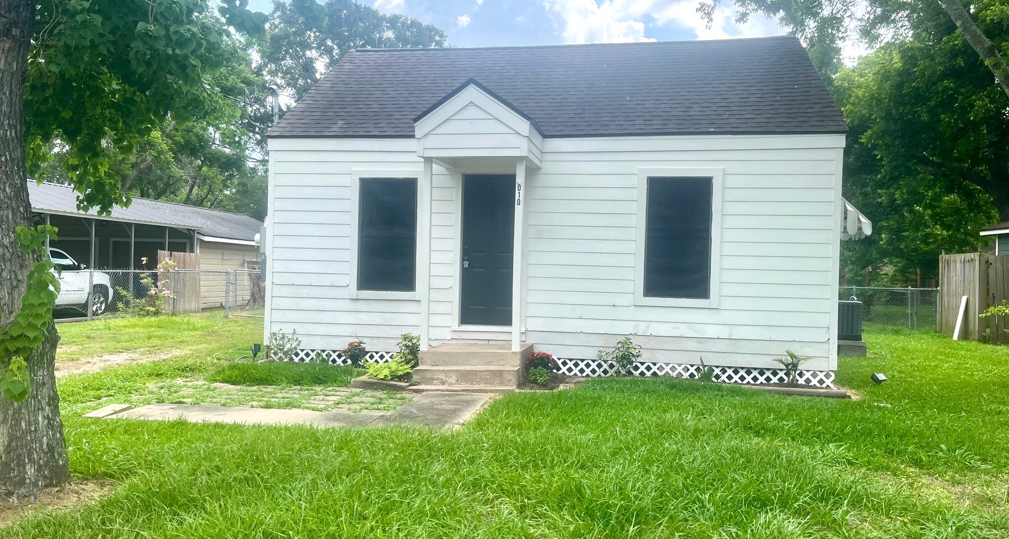 Property thumbnail image